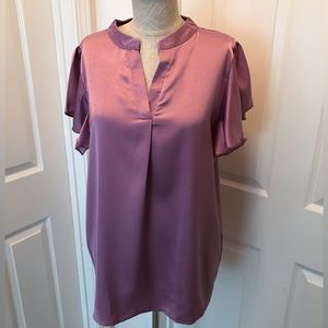 NWOT! Mauve flutter sleeve blouse